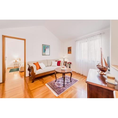 Apartment Kala