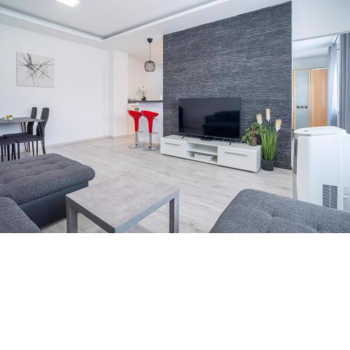Apartment Karadzicova 15 min to the centre on foot
