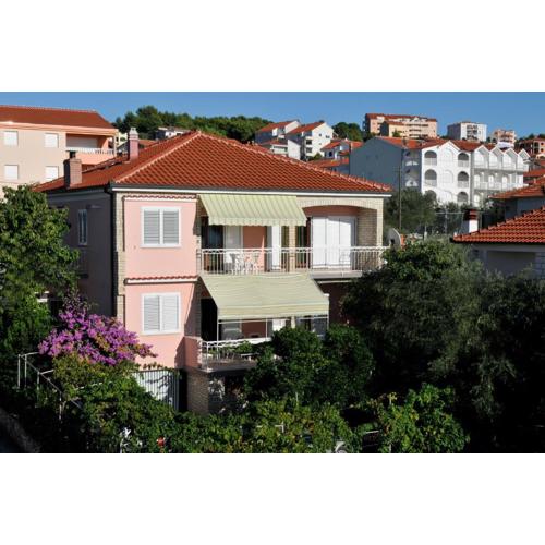 Apartment Karlo