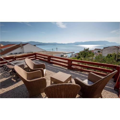 Apartment Komarna Cr