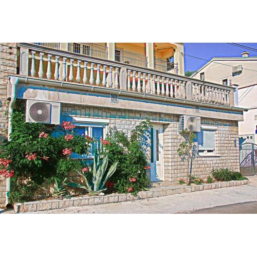Apartment La Dostana 1