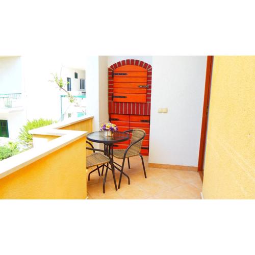 Apartment Levante Mit Balkon
