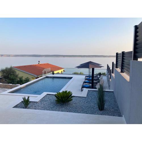 Apartment Lina - Pool and Sea View
