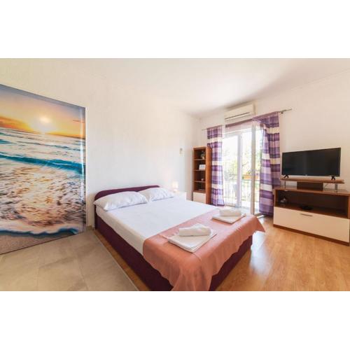 Apartment Livaja