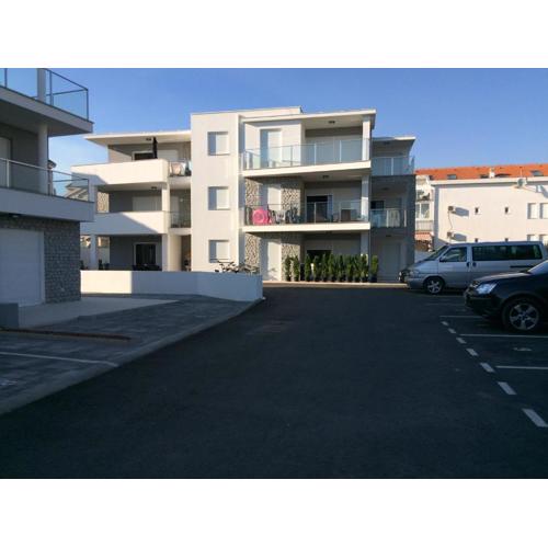 Apartment Lola
