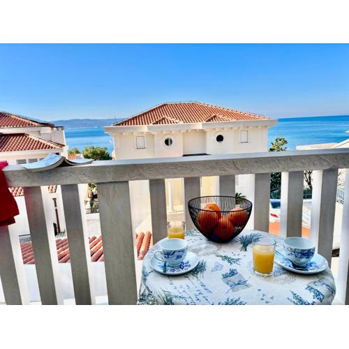 Apartment Luce with sea view and balcony in Brela