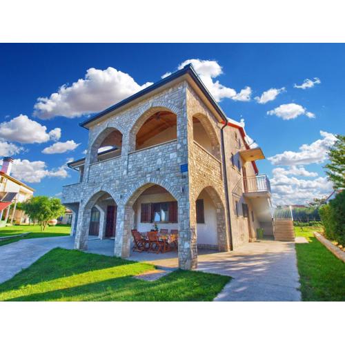 Apartment Luka 1481