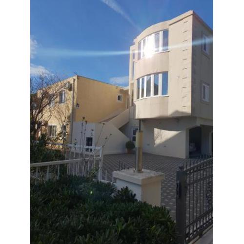 Apartment Luka