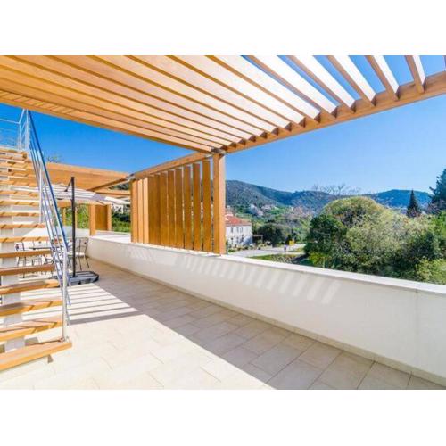 Apartment Lula - Superior Two-Bedroom Apartment with Balcony and Sea View