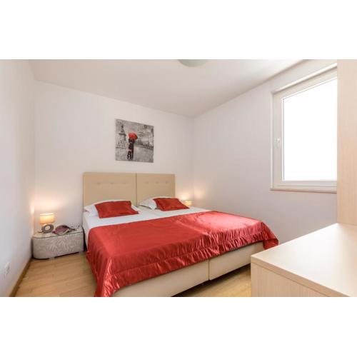 Apartment Marcela With Private Parking
