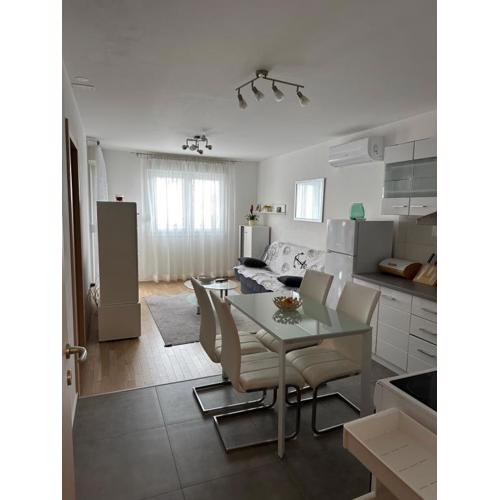 Apartment Marinero