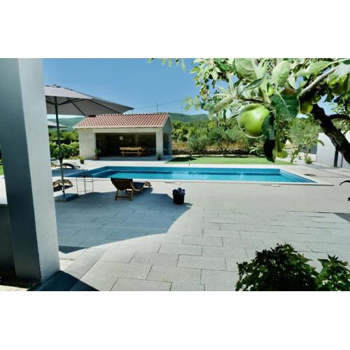 Apartment Mario - with pool