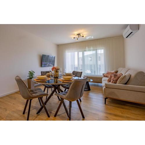 Apartment Maslina Residence J