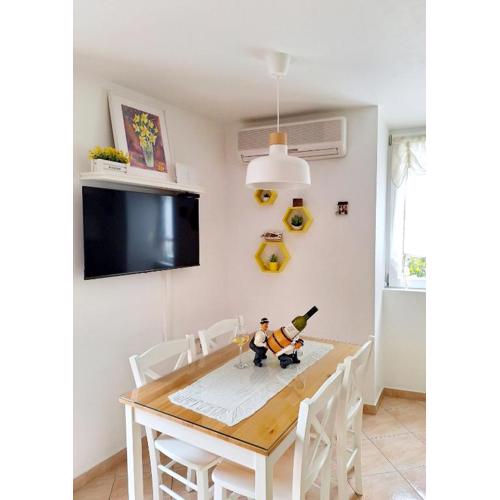 Apartment Megi in Supetar historical core