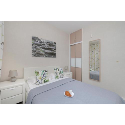 Apartment MiAMar in Rogowo with Furnished Terrace and Parking by Noclegi Renters
