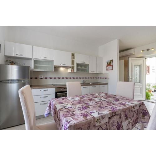 Apartment Mici 2