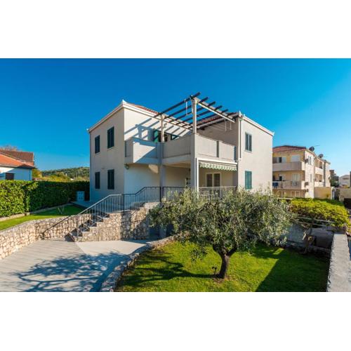 Apartment Miljas