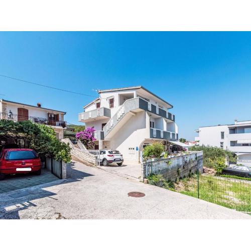 Apartment Miljus by Interhome