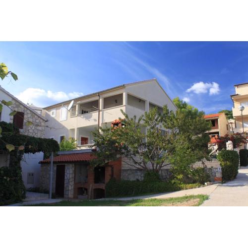 Apartment Milna 8896b