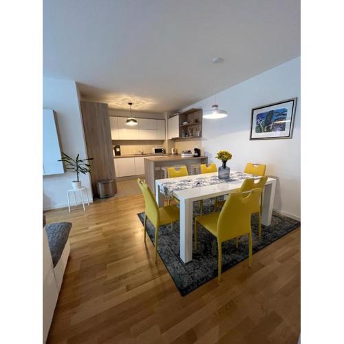 Apartment Mimice - Private garage parking space