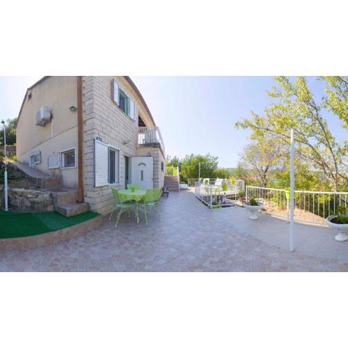 Apartment Mirjana