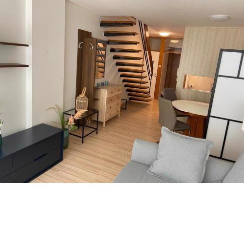 Apartment mit 4 Schlafzimmern Nähe Zentrum