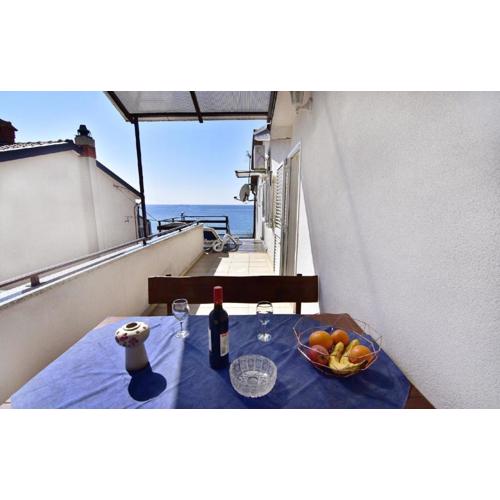 Apartment mit zwei Schlafzimmern und Meerblick in Zambratija