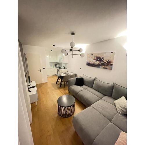 Apartment Naomi Znjan Split