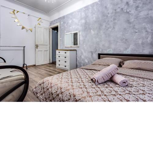 Apartment near Circus