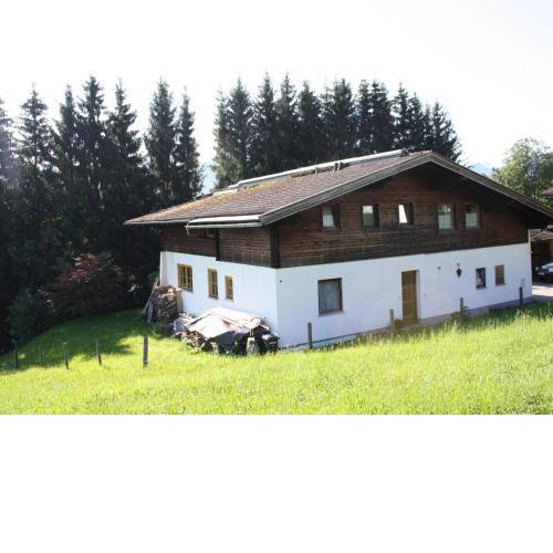 Apartment near Flachau with mountain view