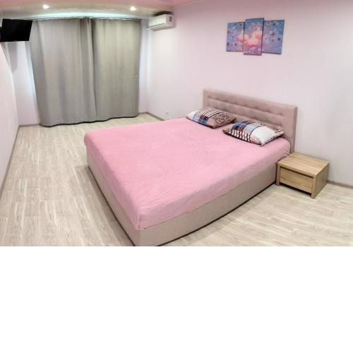 Apartment near metro Pozniaky