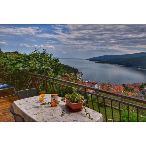 Apartment Neda in Rabac with Bay View
