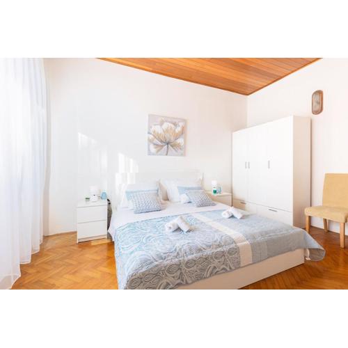 Apartment Neva