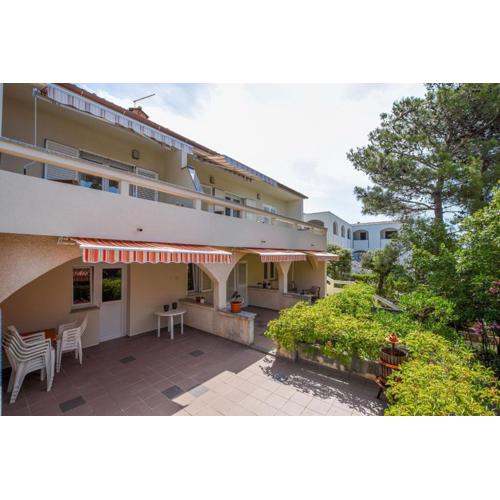 Apartment Neve