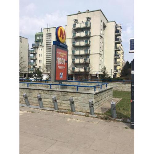 Apartment next Metro Stoklosy