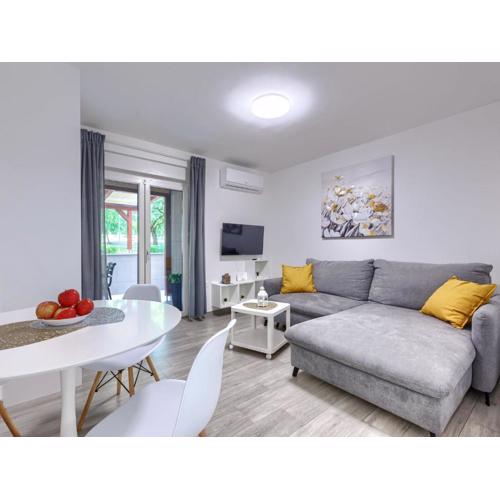 Apartment Nikola by Interhome