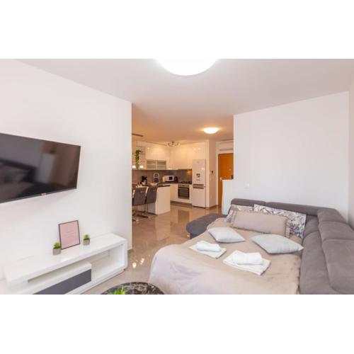 Apartment Nina Makarska