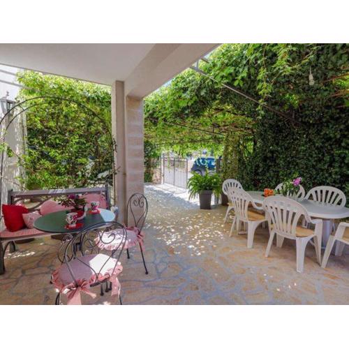 Apartment Oaza - Three Bedroom Apartment with Terrace and Sea View