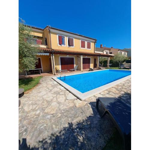 Apartment Oliva Volme