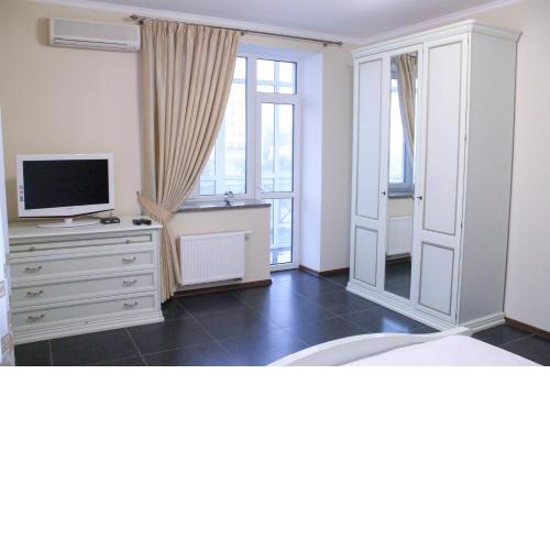 Apartment on Lukyanovska