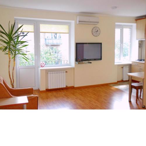 Apartment on Nimanska 5