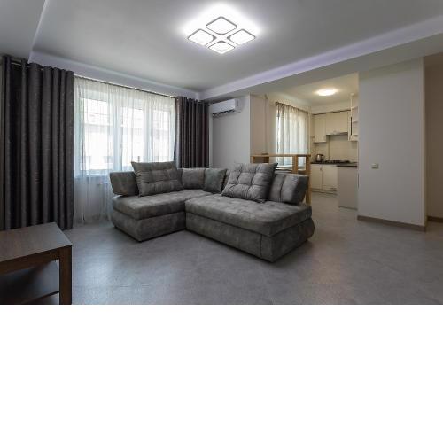 Apartment on Peremohy Ave 20