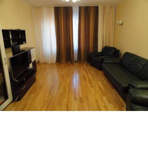 Apartment on Petropavlivs'ka 90