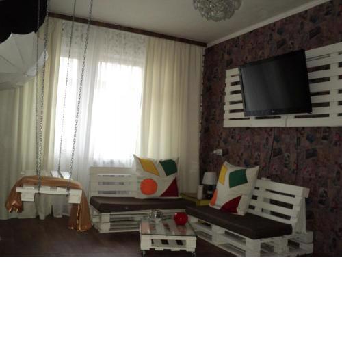 Apartment on Vasylia Stusa St, 10