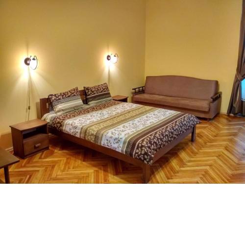 Apartment on Virmens'ka Street