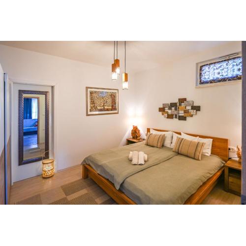 Apartment Opatija with Garden and Seaview