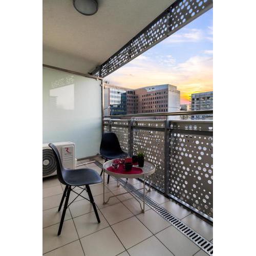 Apartment Oxygen by Your Freedom