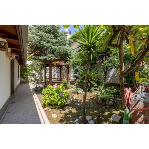 Apartment Paradise Garden