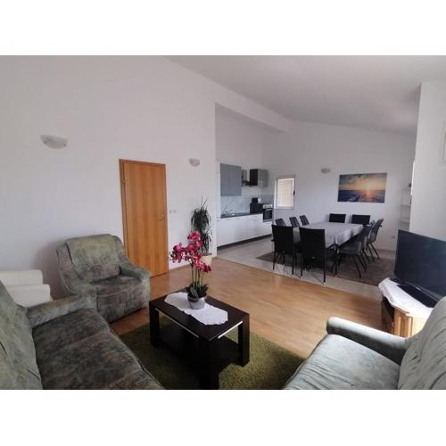 Apartment Platanus