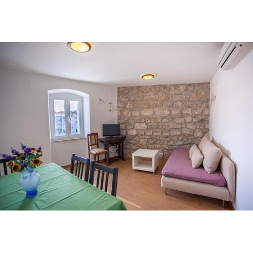 Apartment Pogled na luku